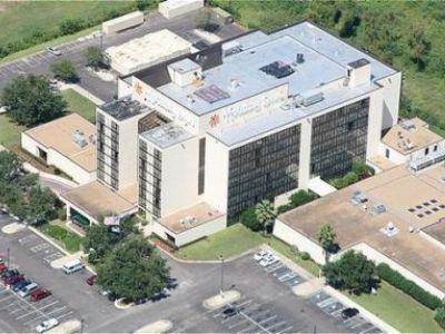 And Beaumont-plaza I-10 & Walden By Ihg Hotel