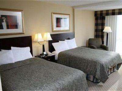 Hotel And Beaumont-plaza I-10 & Walden By Ihg Beaumont