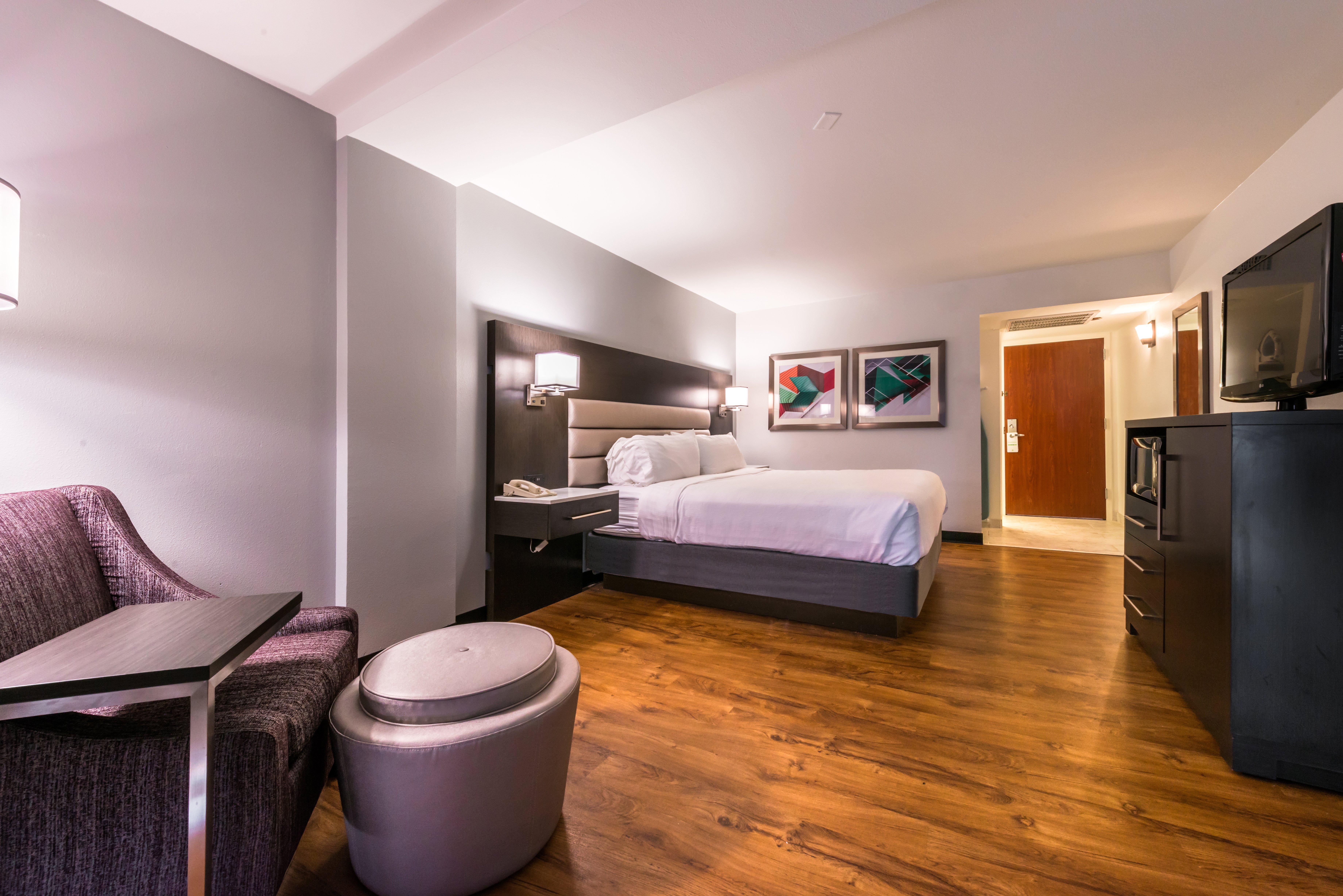 Hotel&suites Beaumont-plaza I-10&walden, An Ihg Hotel