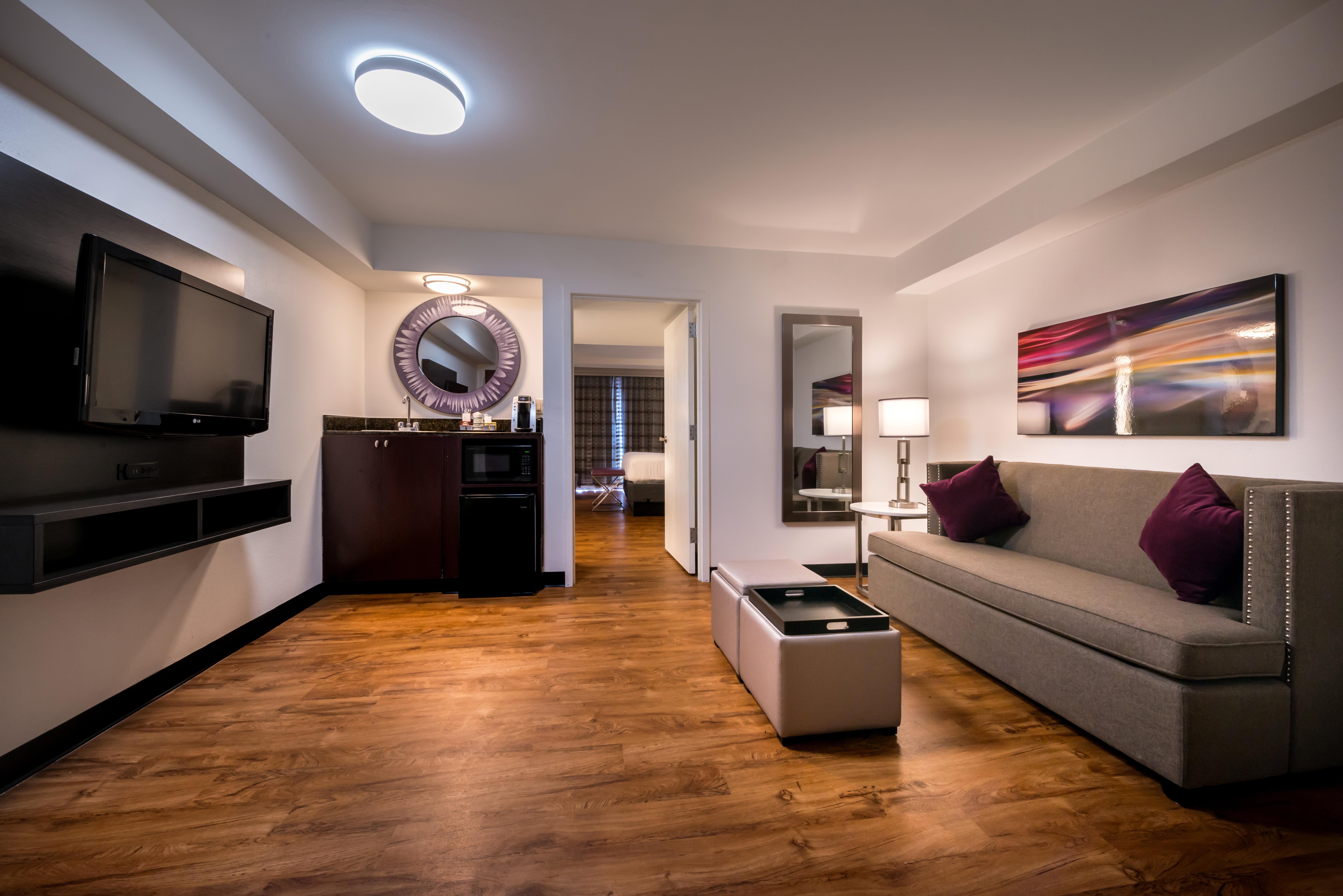Hotel&suites Beaumont-plaza I-10&walden, An Ihg