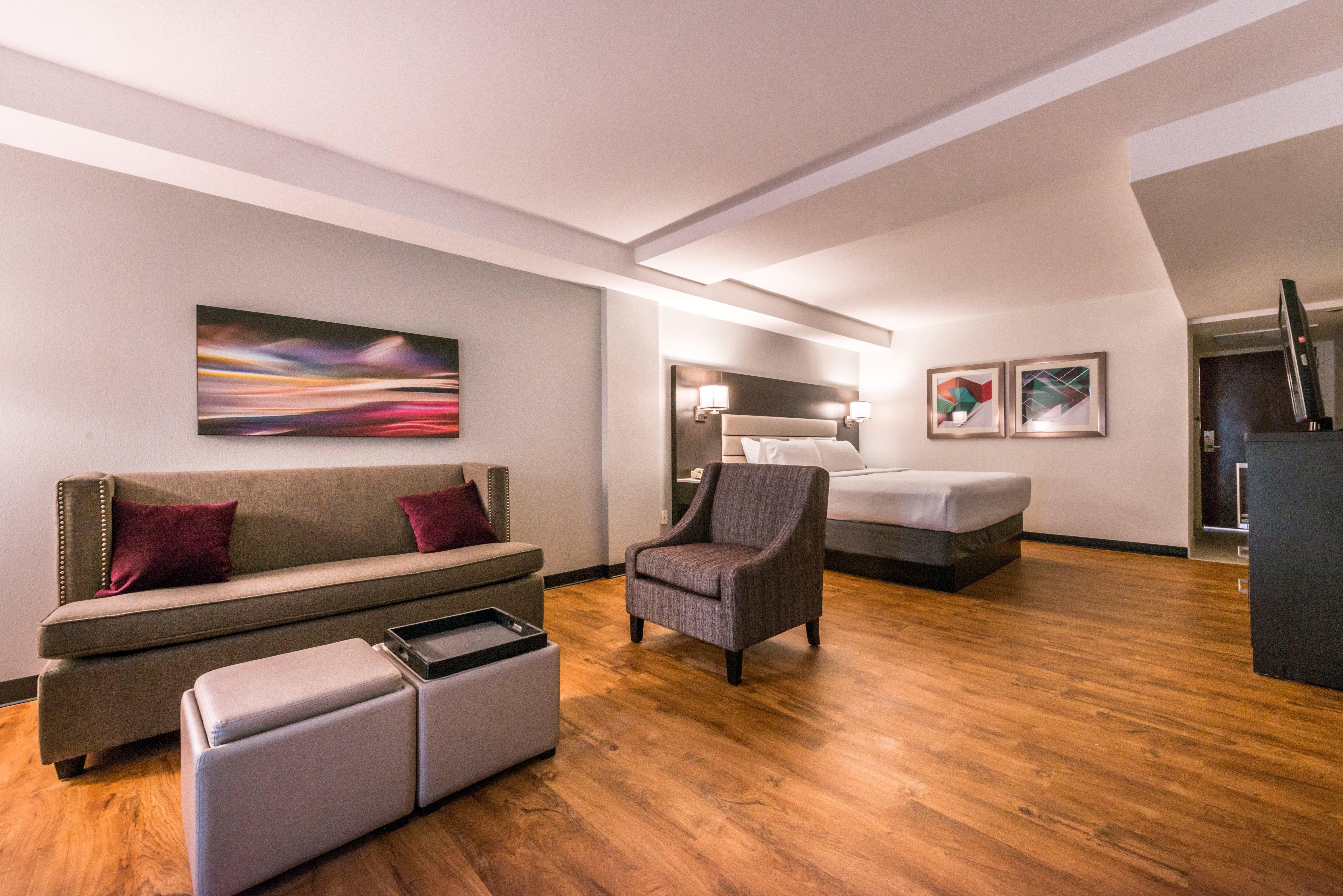 And Beaumont-plaza I-10 & Walden By Ihg
