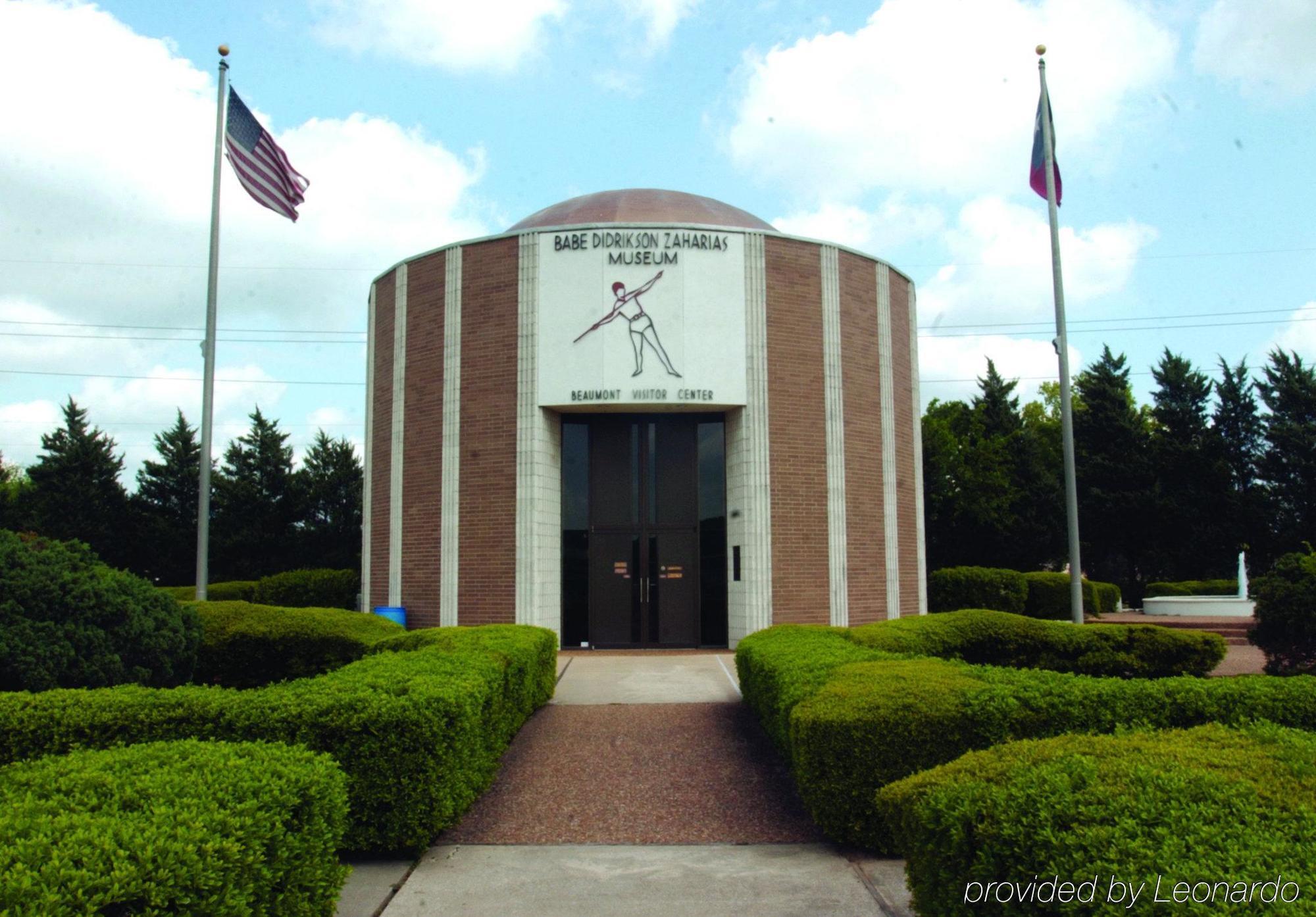 Hotel&suites Beaumont-plaza I-10&walden, An Ihg 3*