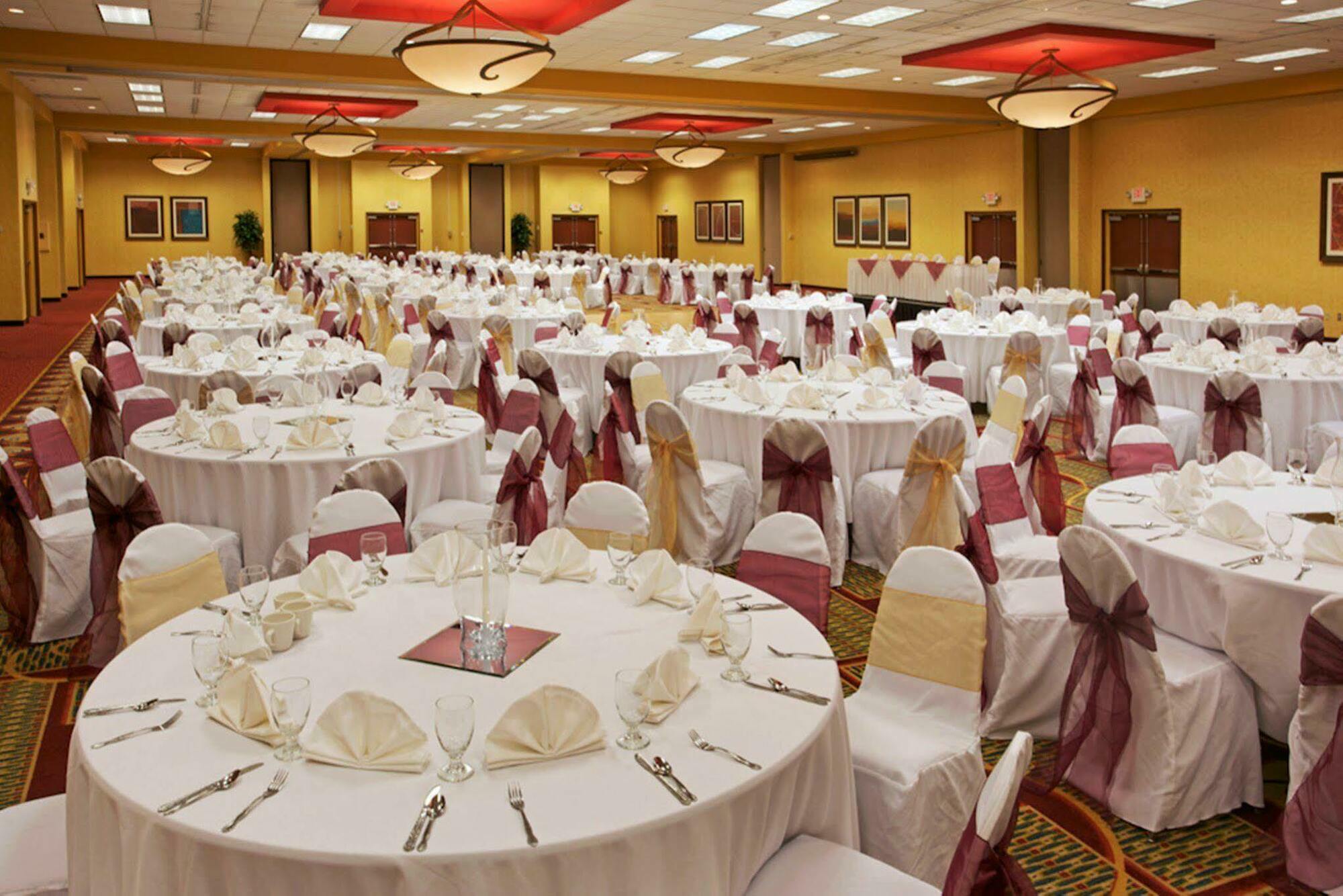 Hotel&suites Beaumont-plaza I-10&walden, An Ihg 3* Beaumont