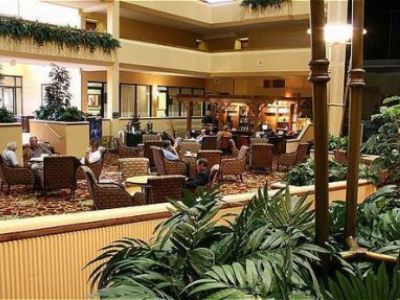 And Beaumont-plaza I-10 & Walden By Ihg